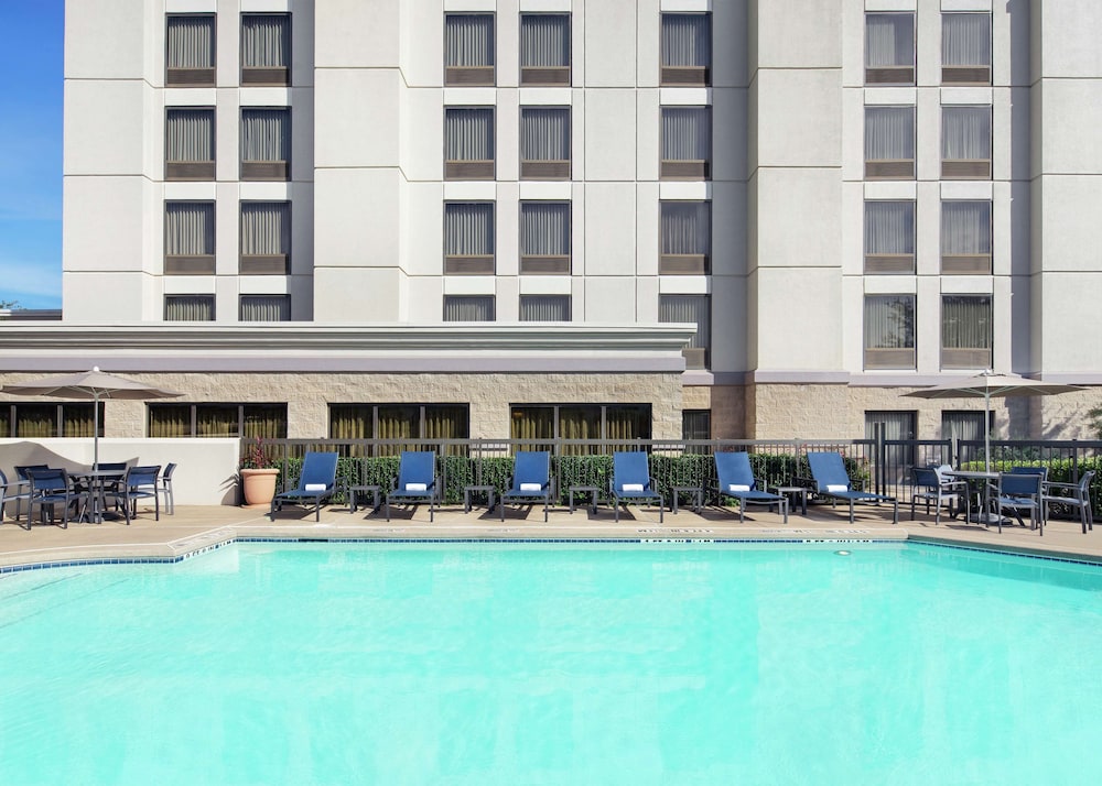 Hampton Inn Dallas-Irving-Las Colinas photo5