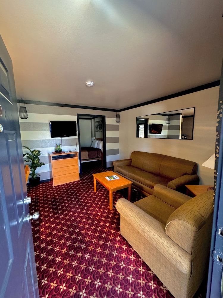 Cascade Lodge 41/66