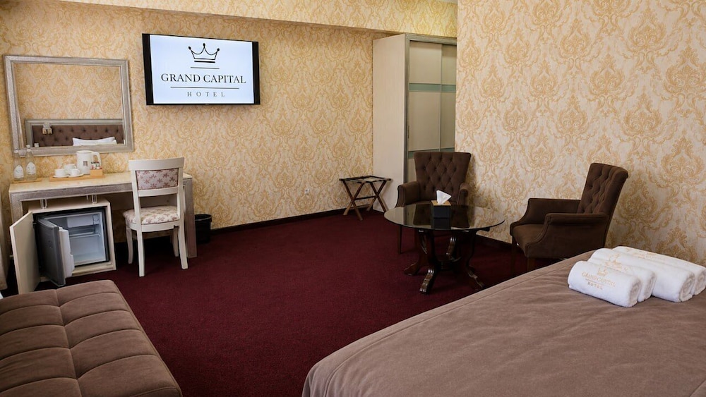 Grand Capital Hotel 34/50
