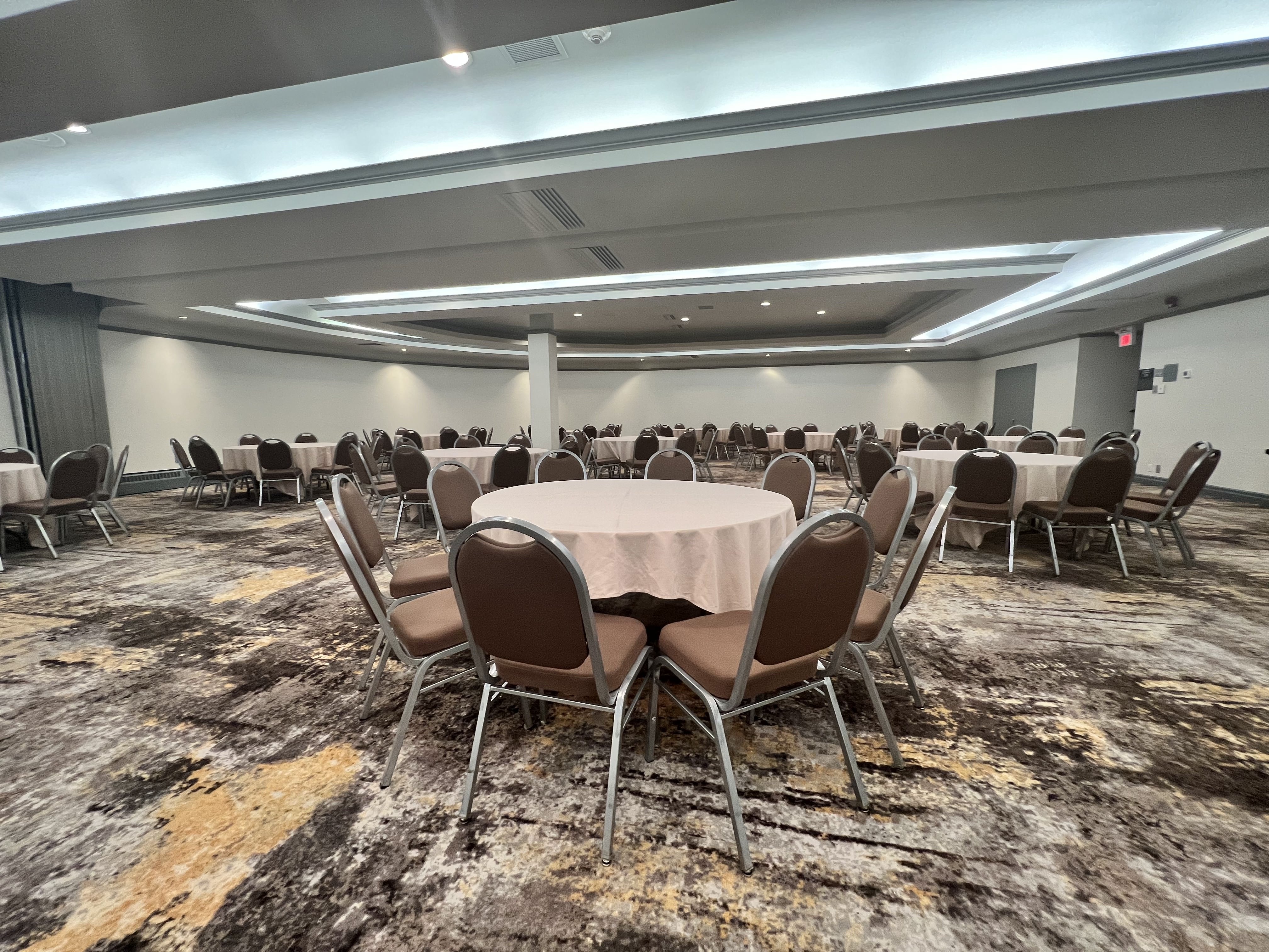 Holiday Inn Toronto Airport East 57/61