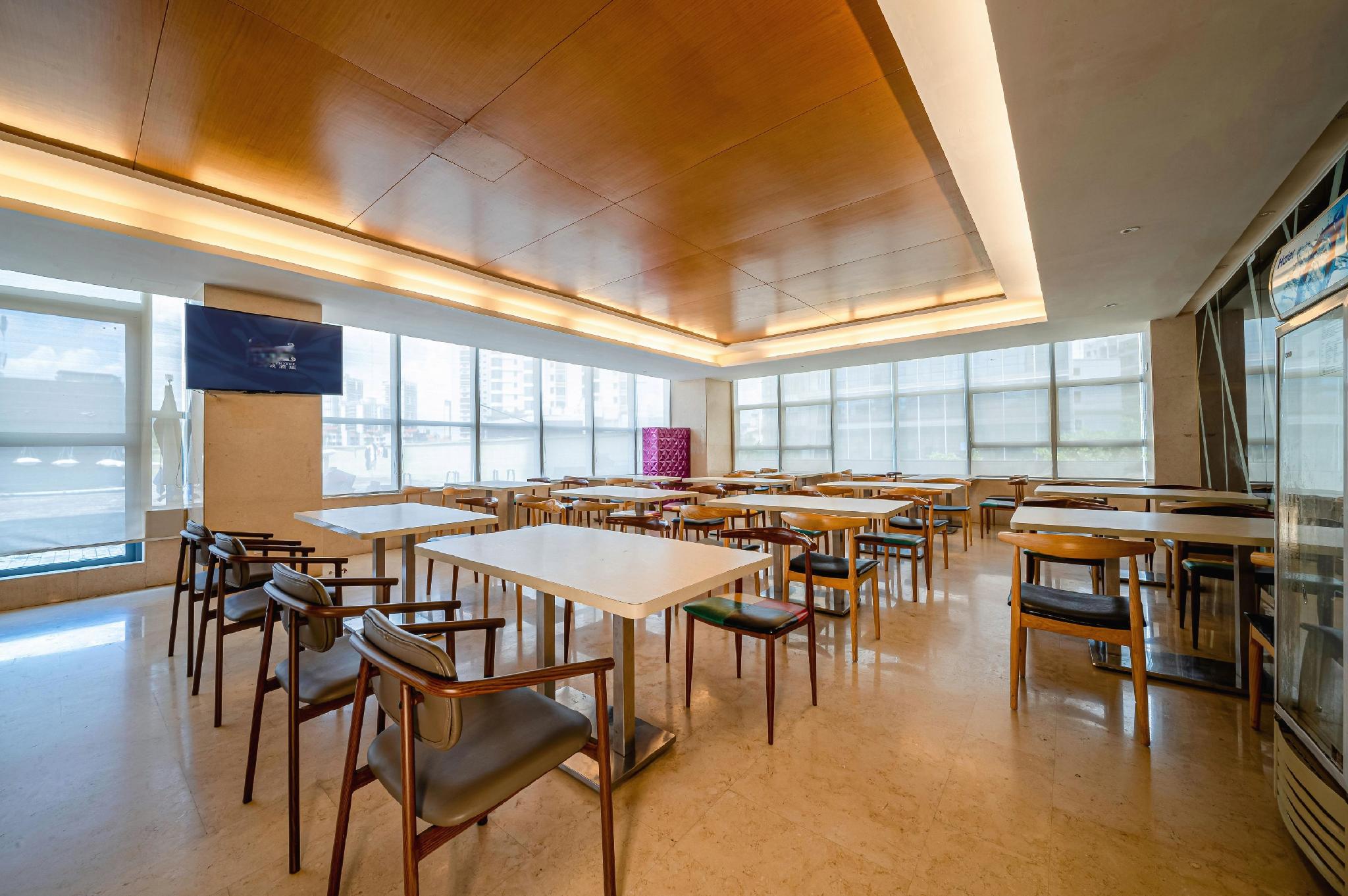 Melton Hotel Nanning 20/25