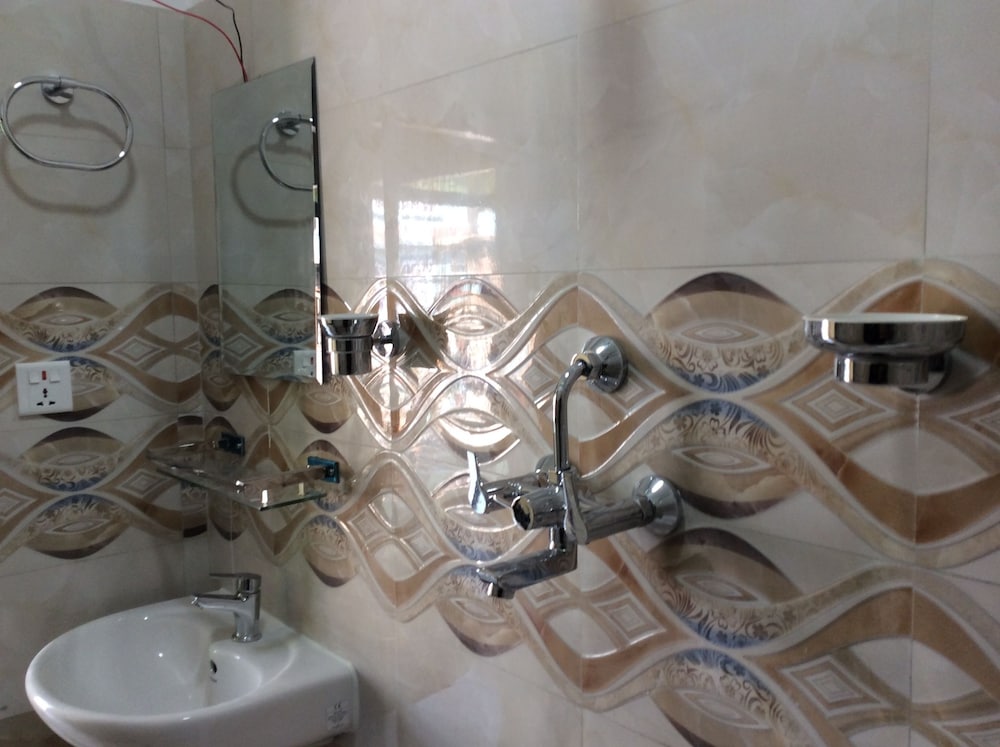 Asian Himalaya Home Stay 20/21