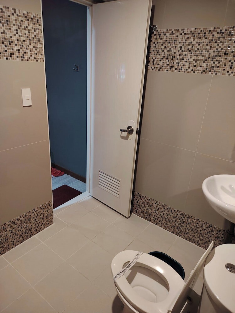 Hotel Sogo Quirino Motor Drive Inn 52/56