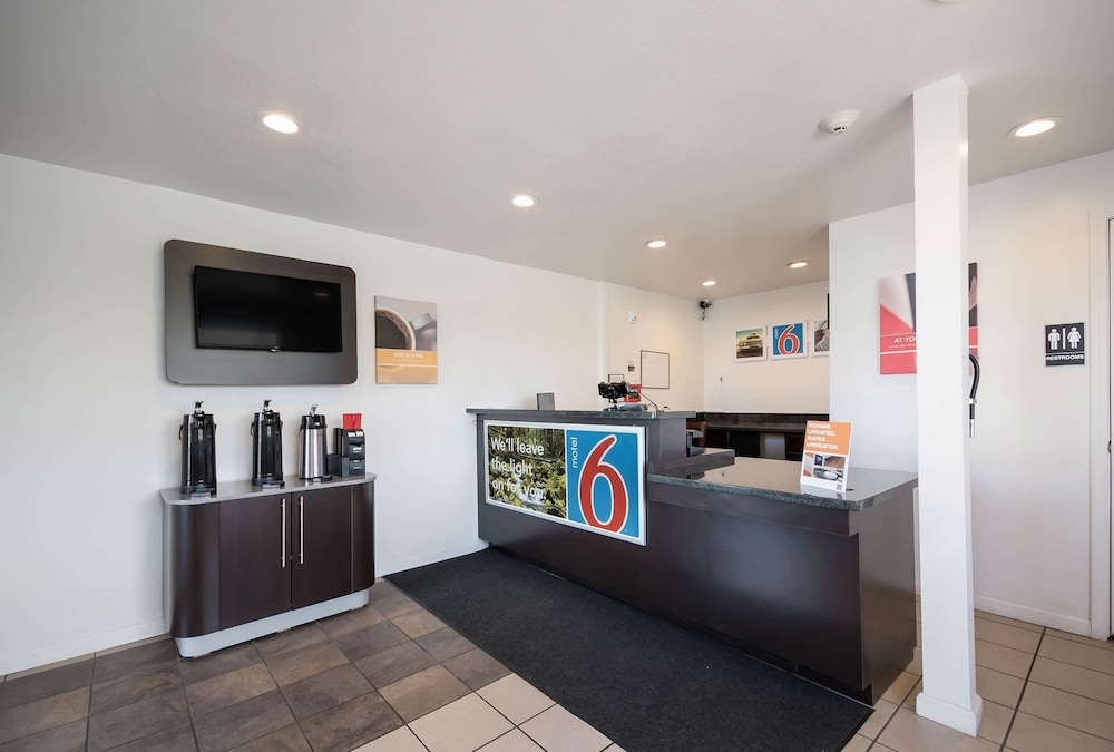 Motel6 Burlington, WA 6/45