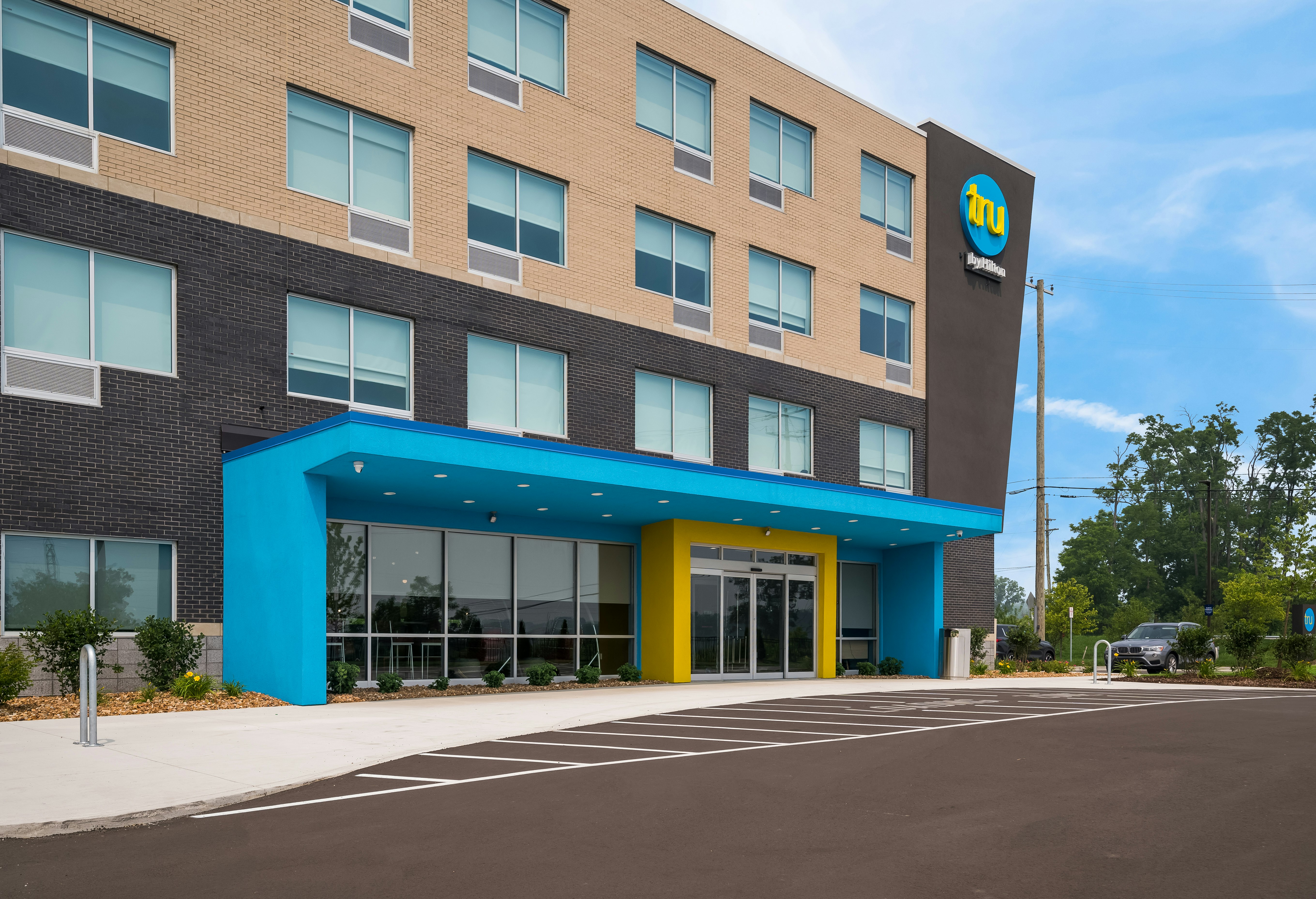 Tru by Hilton Novi Detroit 2/24