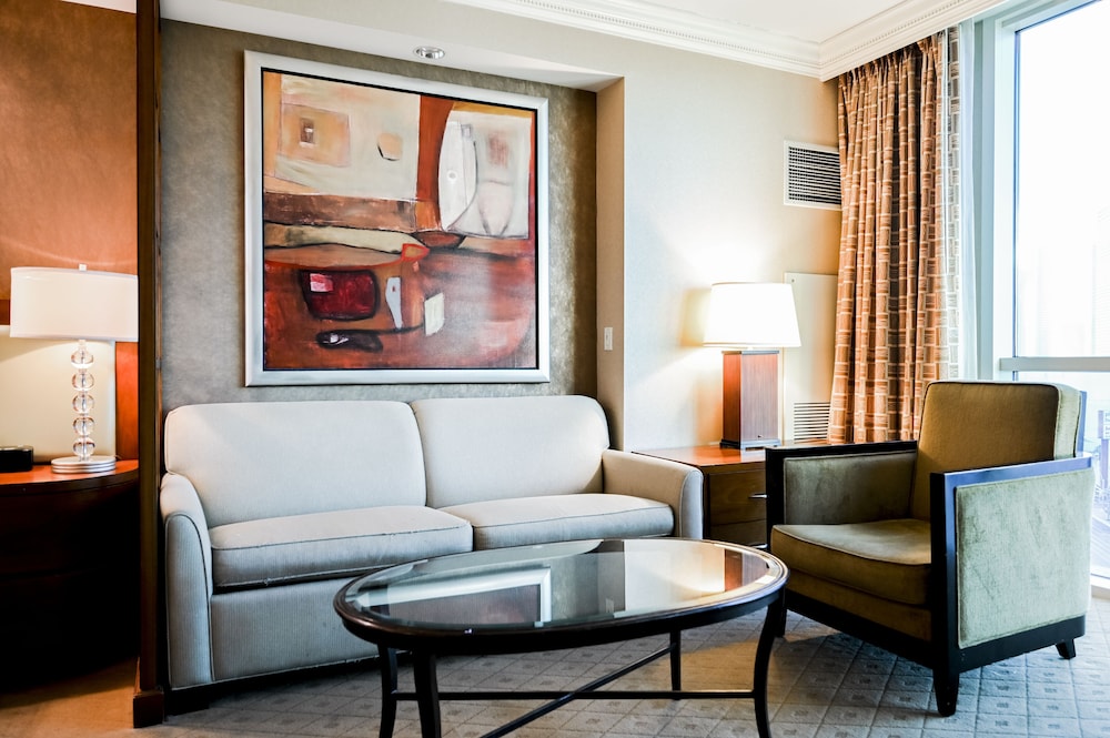 Stripviewsuites At Signature 48/73
