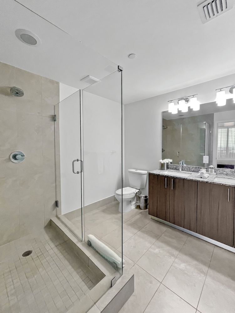 Provident Grand Luxury Short Term Residences 48/50