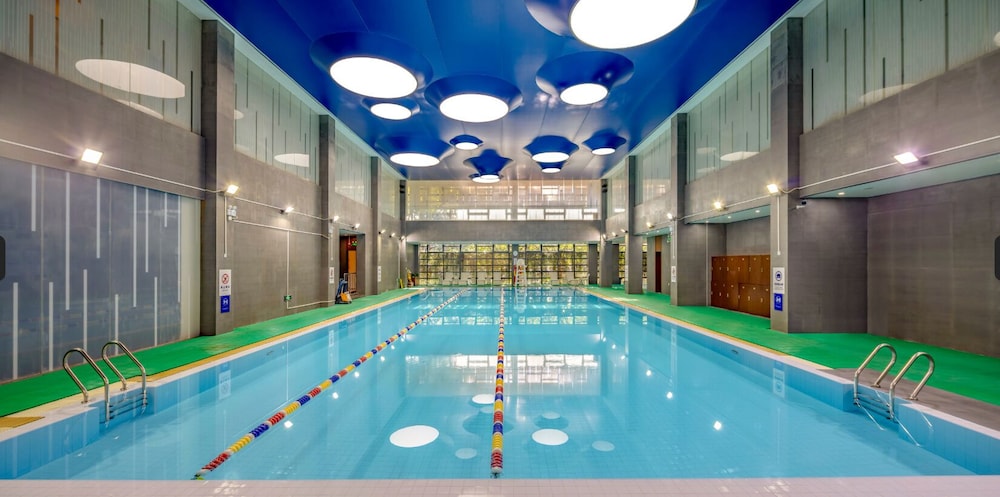 swimming pool spa