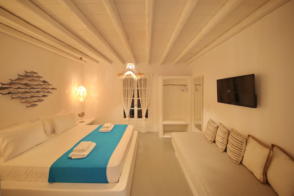 Evlalia Studios & Villas 17/50