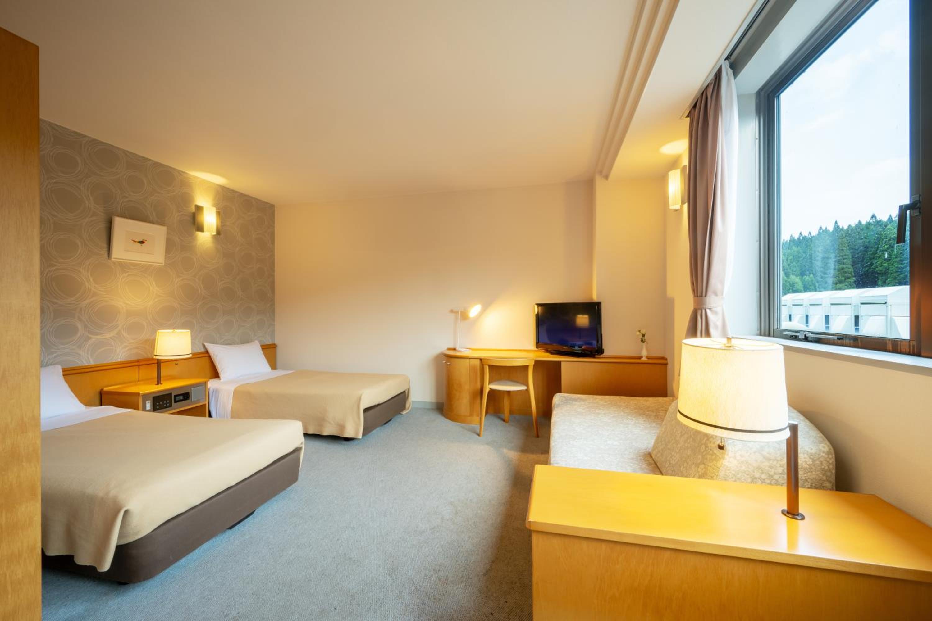 Room, Quadruple