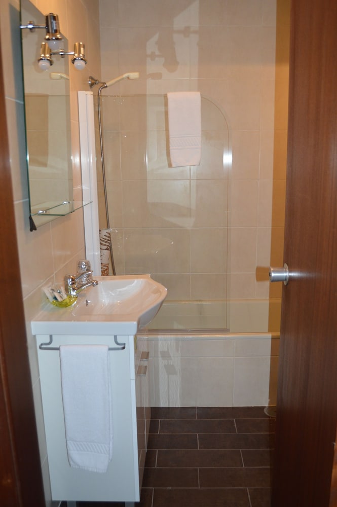 HOTEL LOURO 11/69