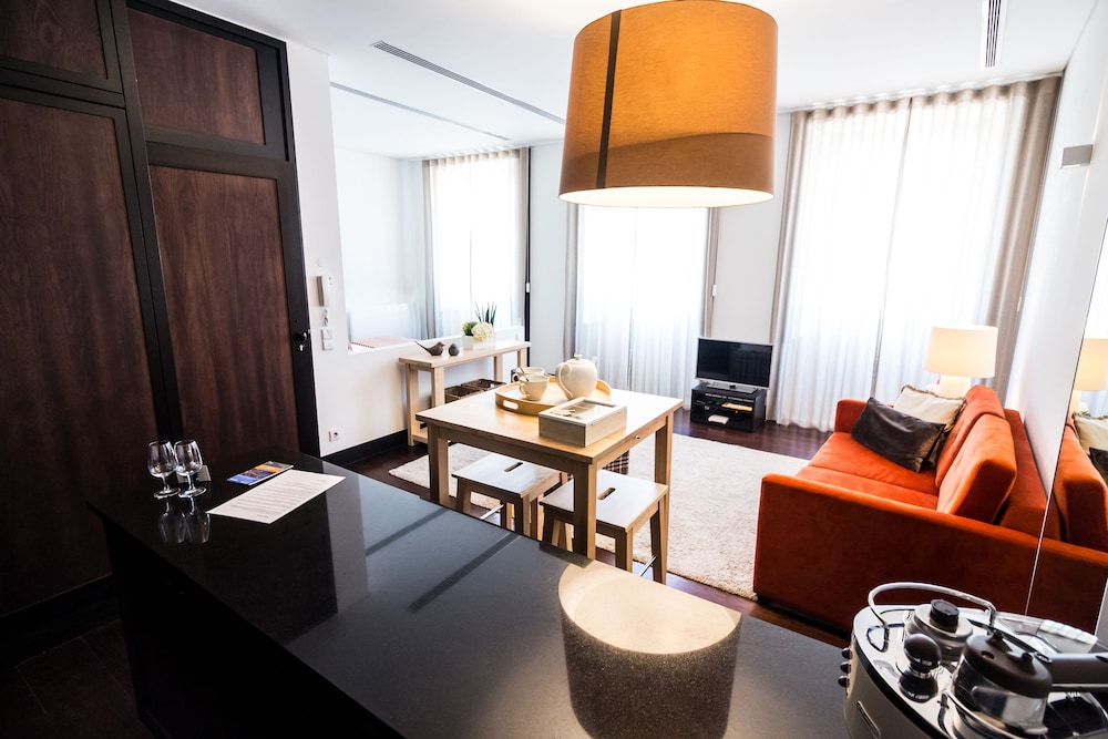Your Opo Torre Apartments 9/24