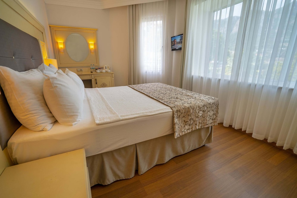 Turunc Resort Hotel 12/29