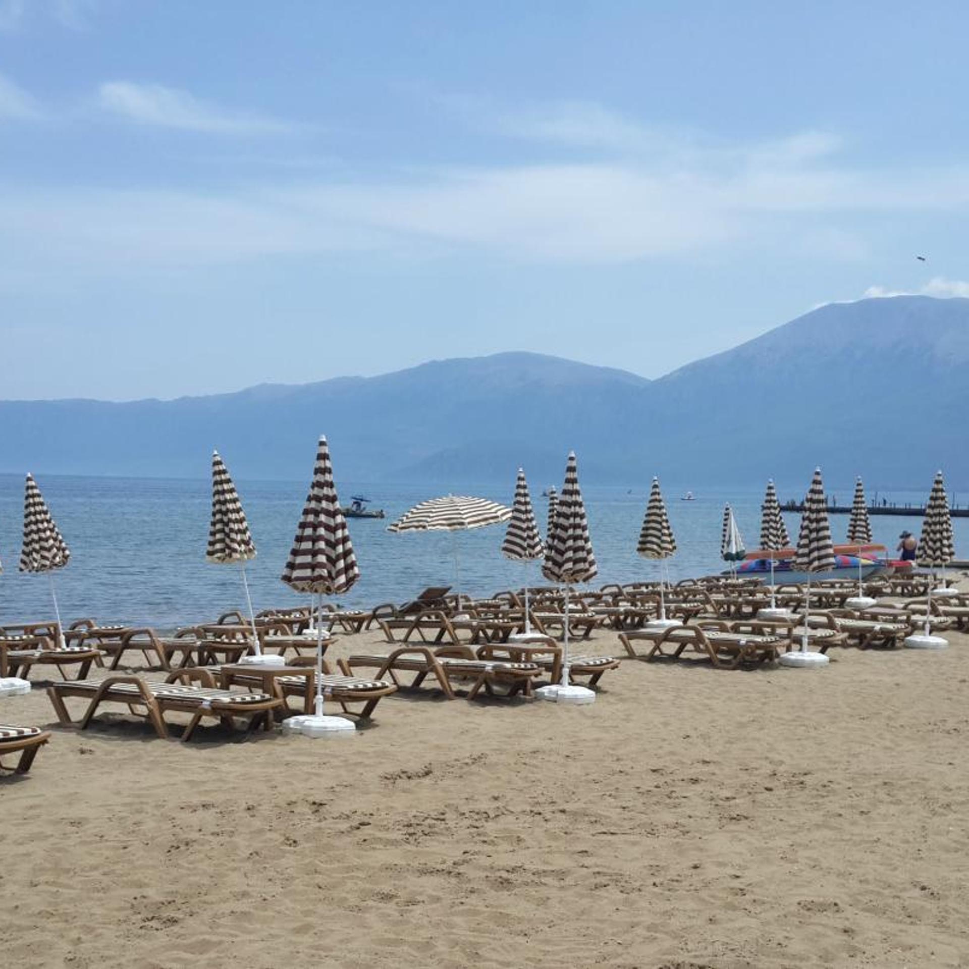 Hotel Pogradeci 49/55