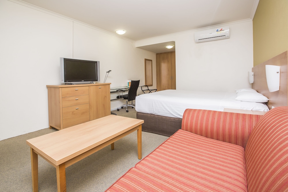 Ibis Styles Canberra Eaglehawk 20/65
