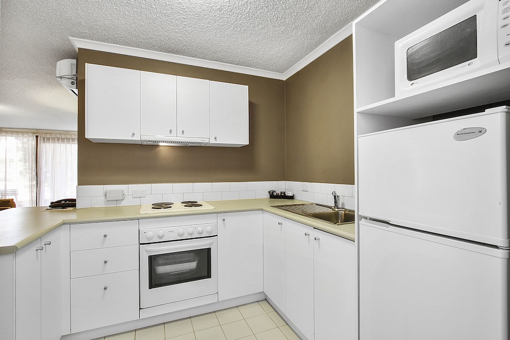 Knox International Hotel and Apartments 20/24