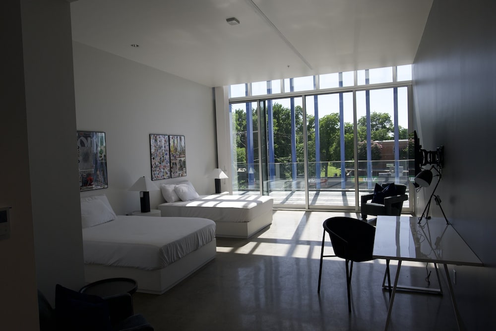STANDARD, 2 QUEEN BEDS, ACCESSIBLE