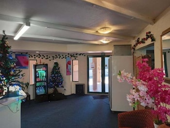 PARKLANE MOTOR LODGE 26/44