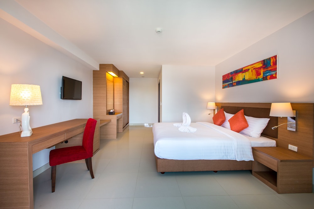 Riche Hua Hin 12/50