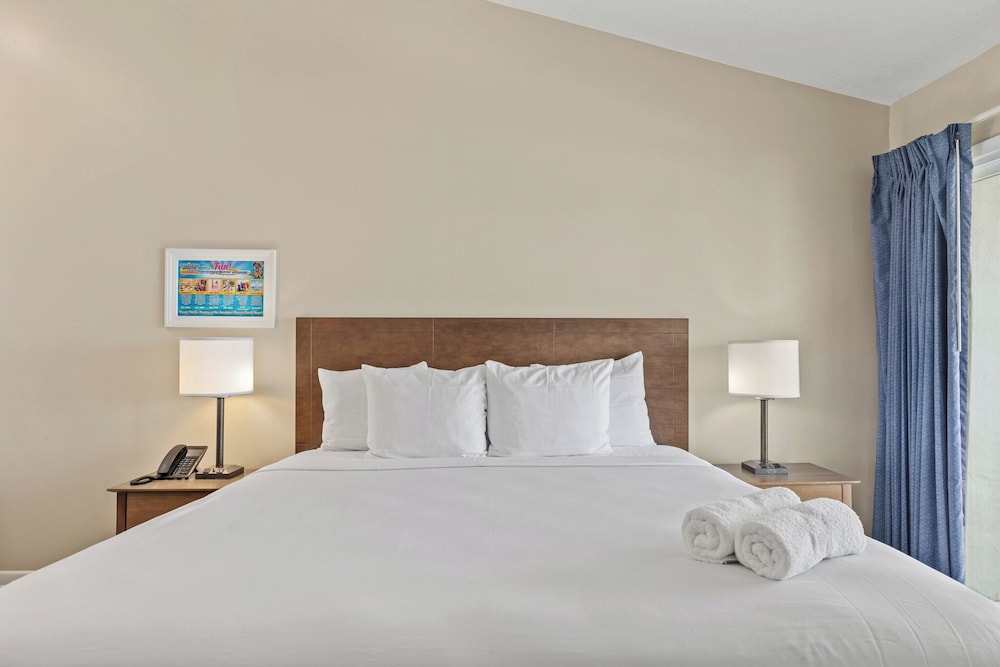 Sandpiper Beacon Beach Resort 12/50