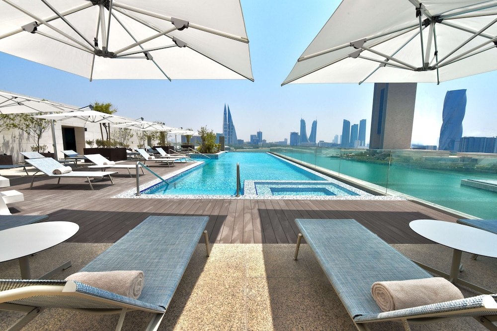 Hilton Garden Inn Bahrain Bay 24/64
