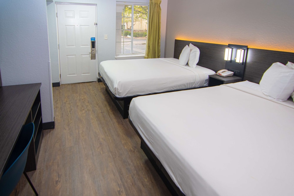 Studio 6 Extended Stay - Coral Springs, FL - Fort Lauderdale 26/60