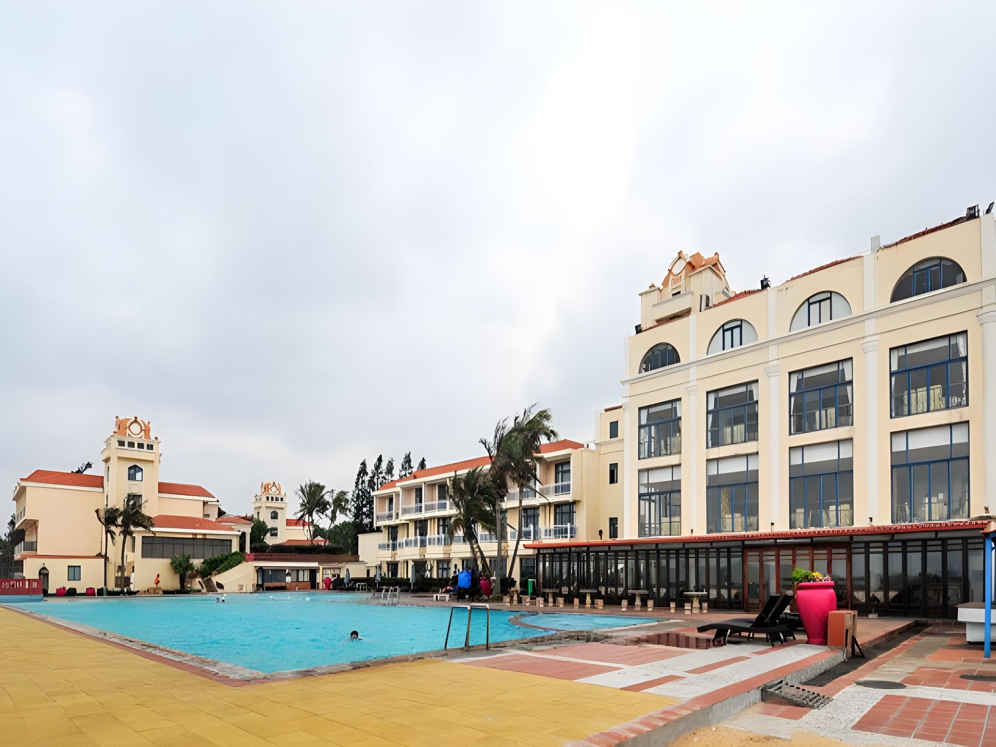Noble Yacht Club Hainan 18/26