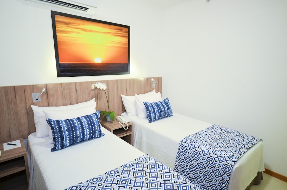 EXECUTIVE, TWIN BEDS