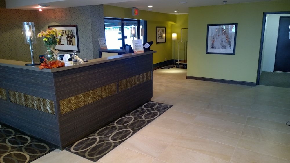Pacific Inn 6/37