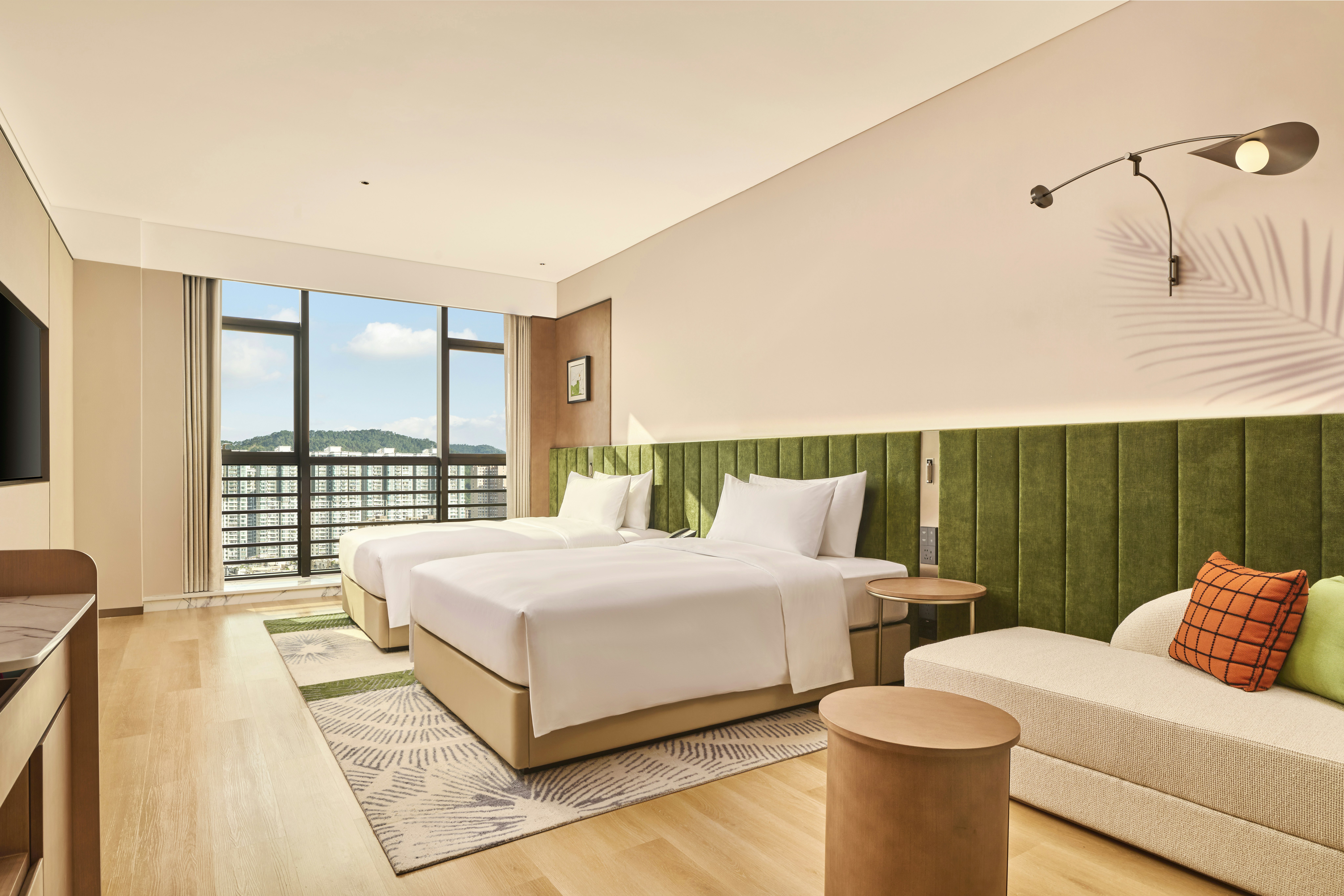 Deluxe, Twin Beds, City View