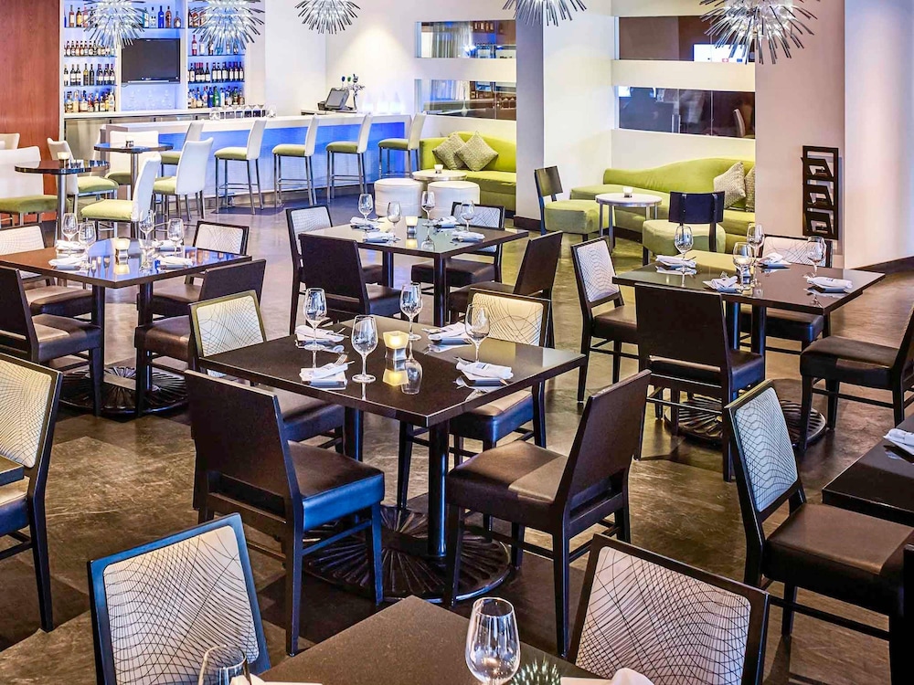 Novotel Toronto North York 58/72