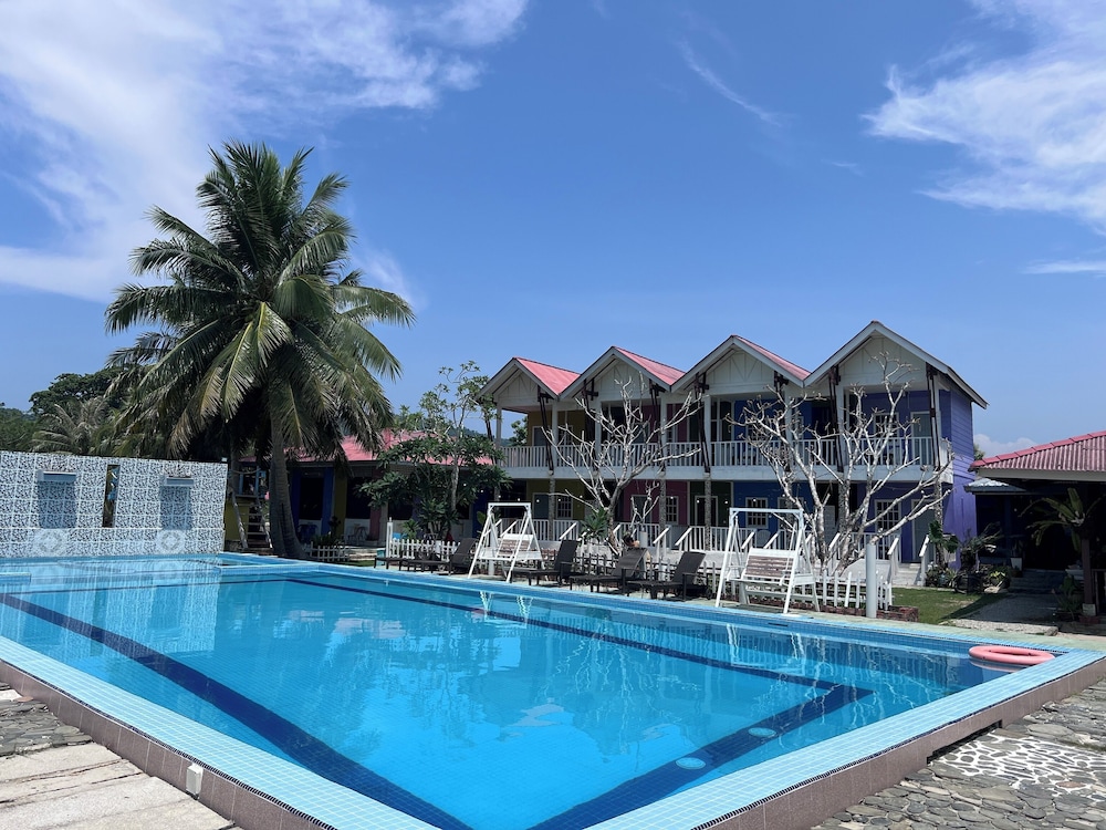 Capital O 91017 Tuba Beach Resort @ Pulau Tuba 6/34