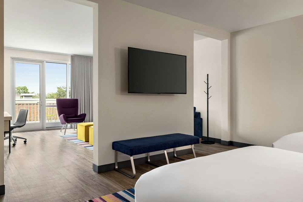 Aloft Wilmington at Coastline Center 42/50