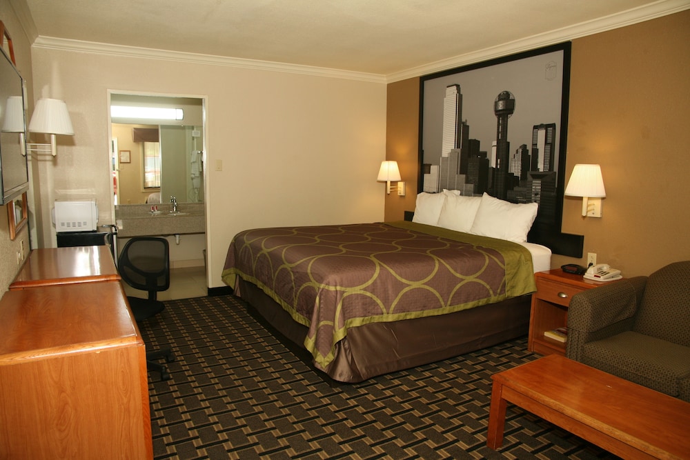 ROOM, KING BED, ACCESSIBLE