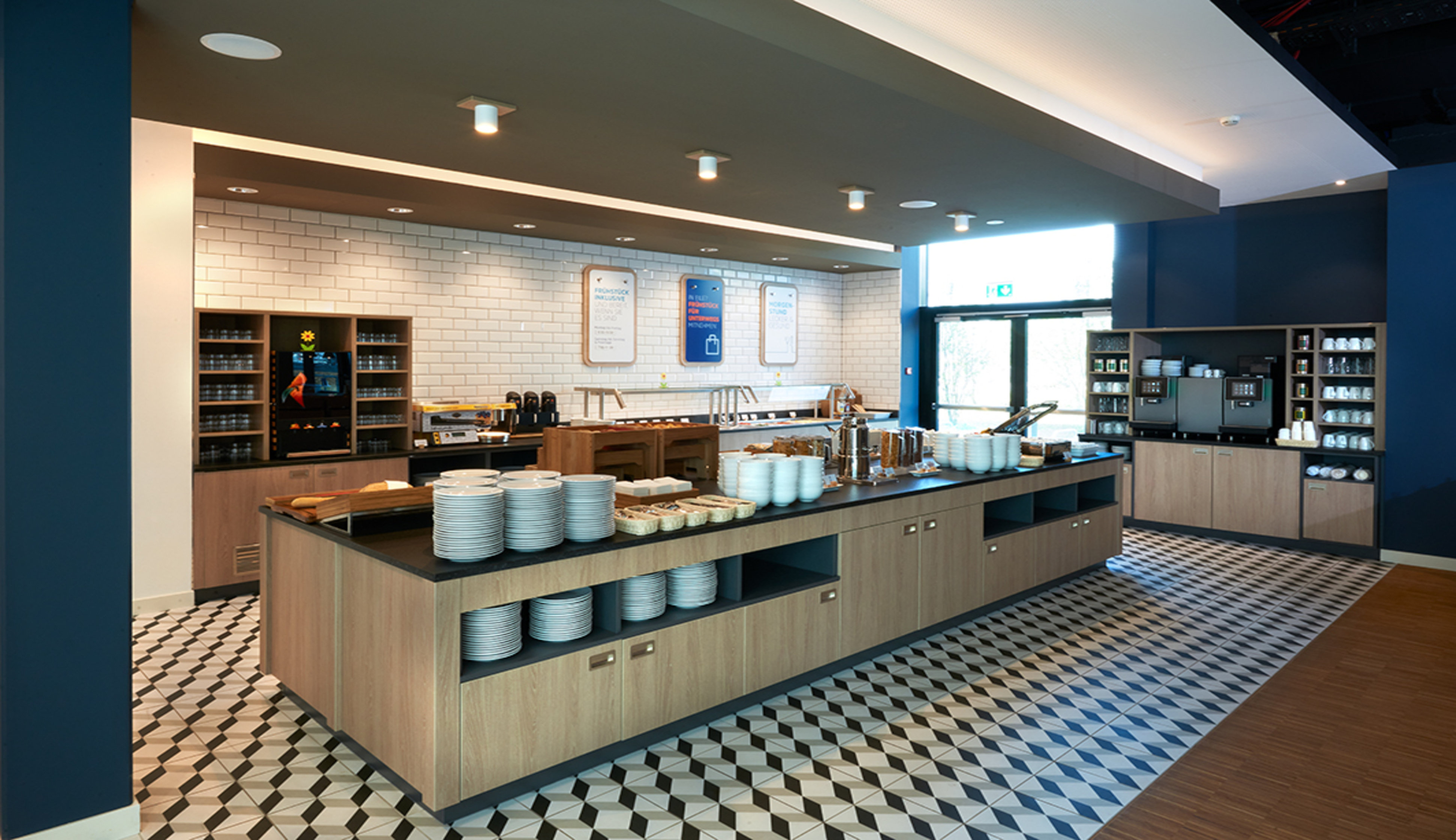 Holiday Inn Express & Suites - Basel - Allschwil, an IHG Hotel 4/28
