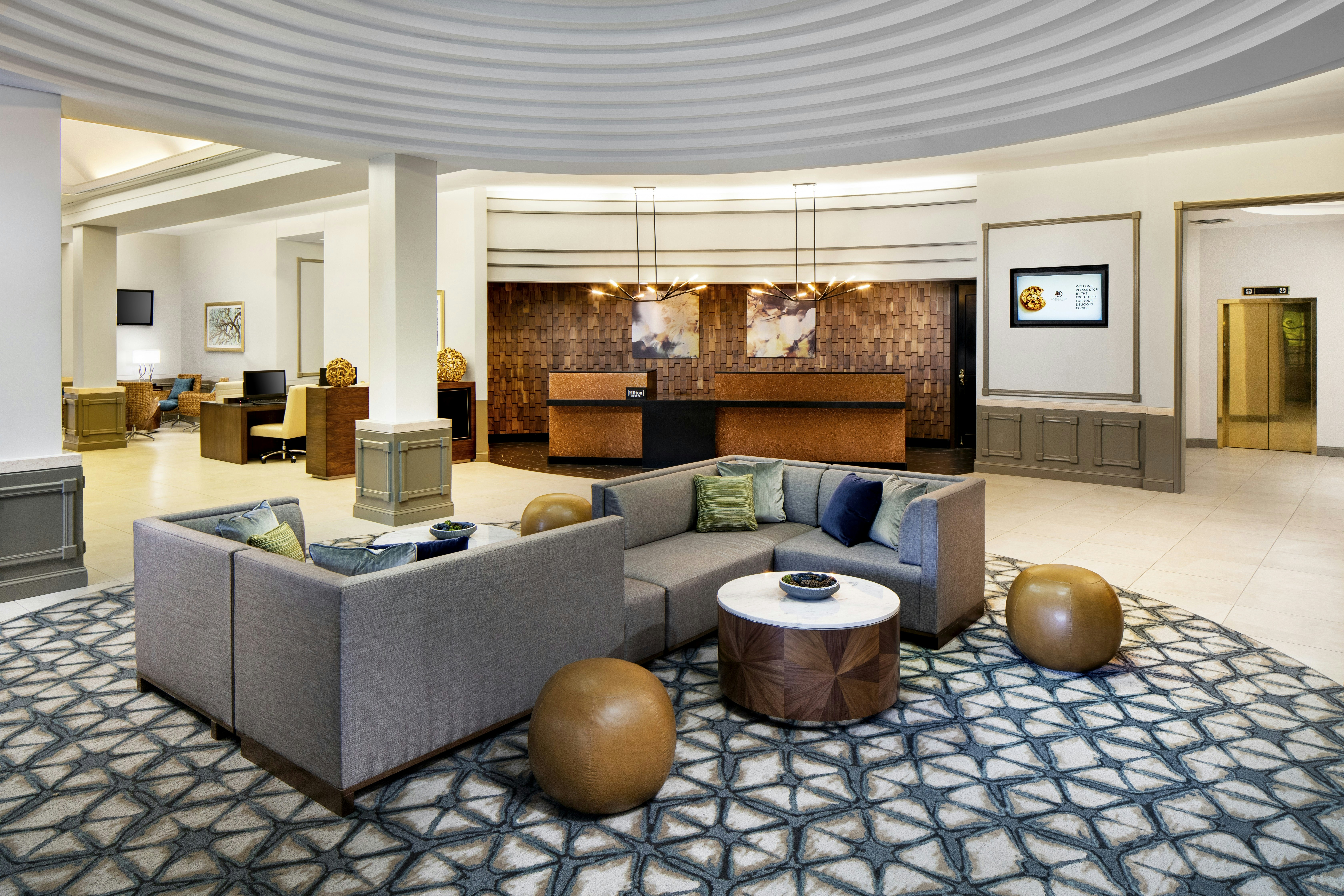 DoubleTree by Hilton Nashua 9/33