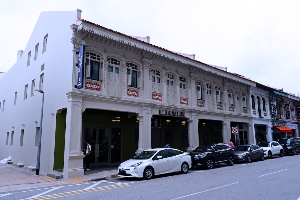 ST Signature Jalan Besar 19/50