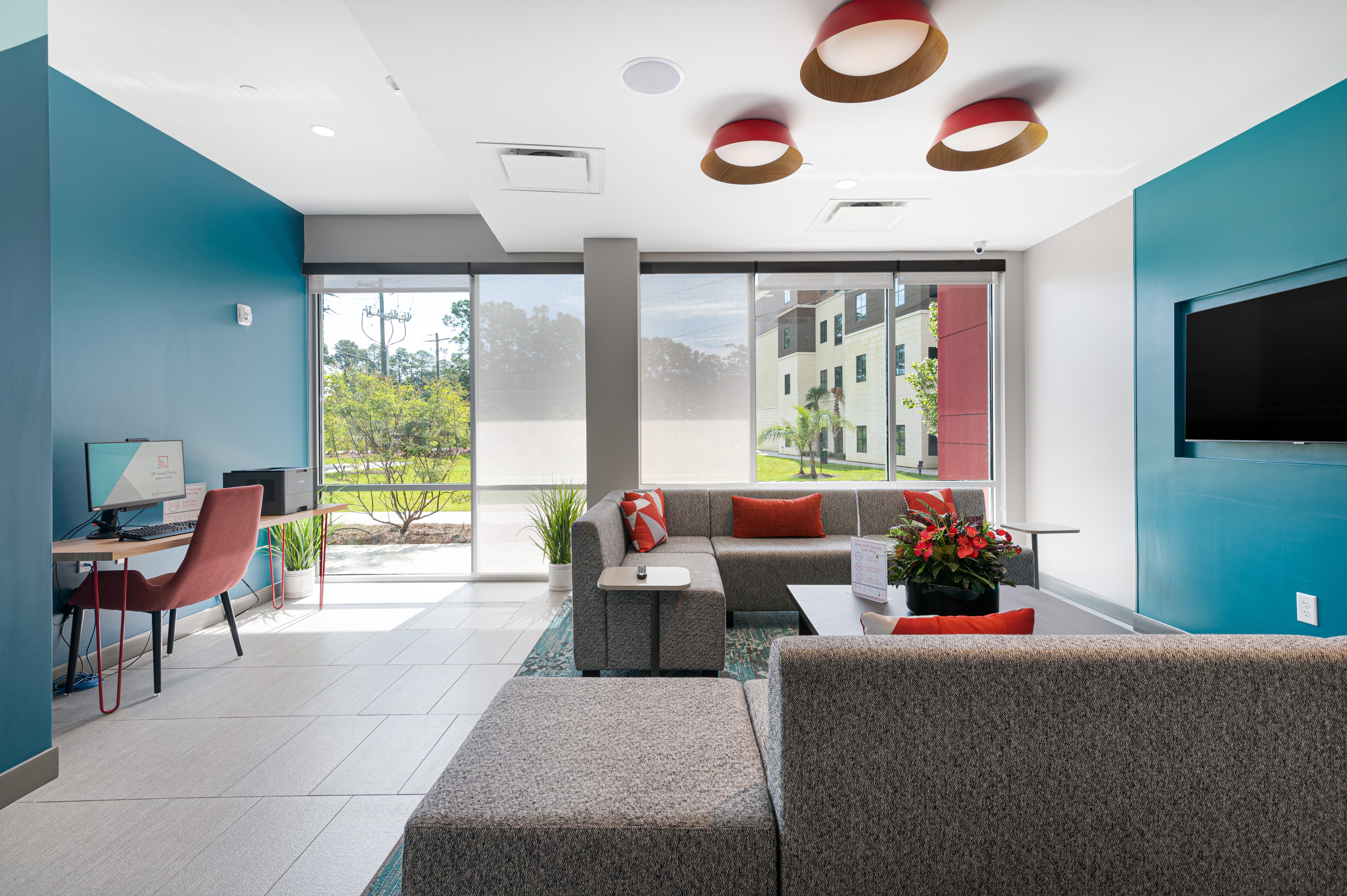 Avid Hotel Summerville 33/58