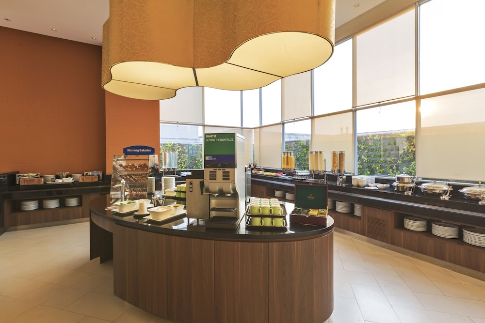 Holiday Inn Express Jakarta Pluit Citygate 37/54