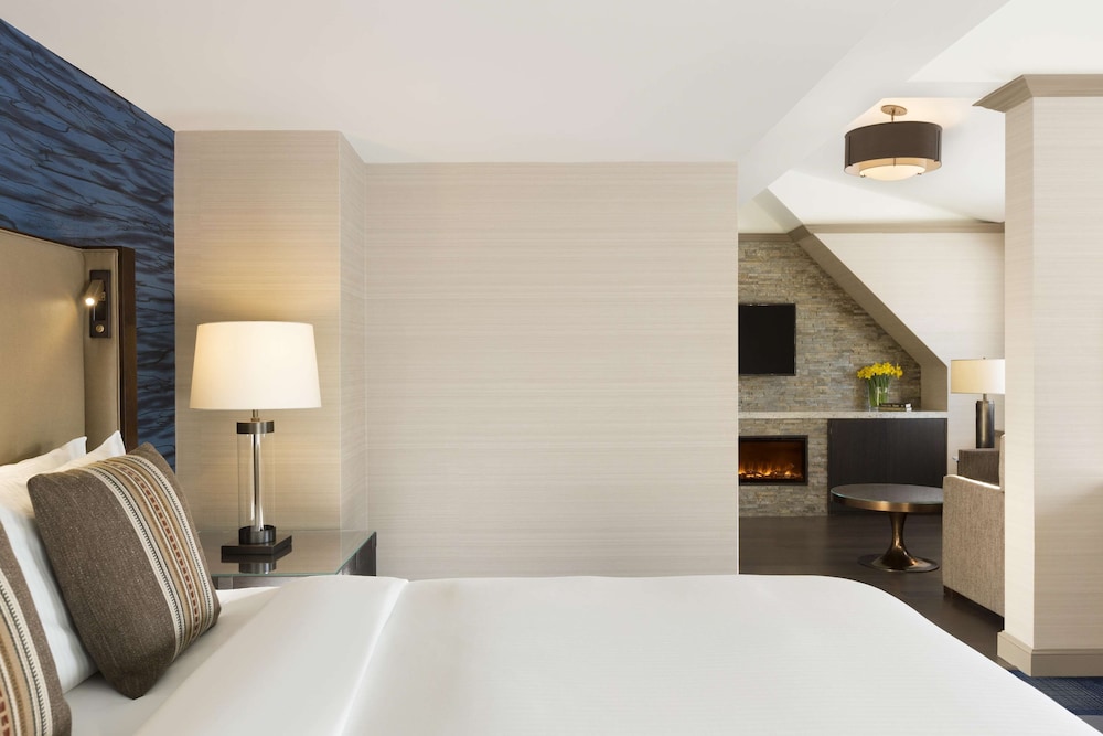 Fairmont Chateau Whistler 28/76