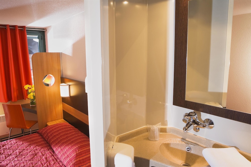 Hotel Premiere Classe Le Mans Ouest Universite 10/34