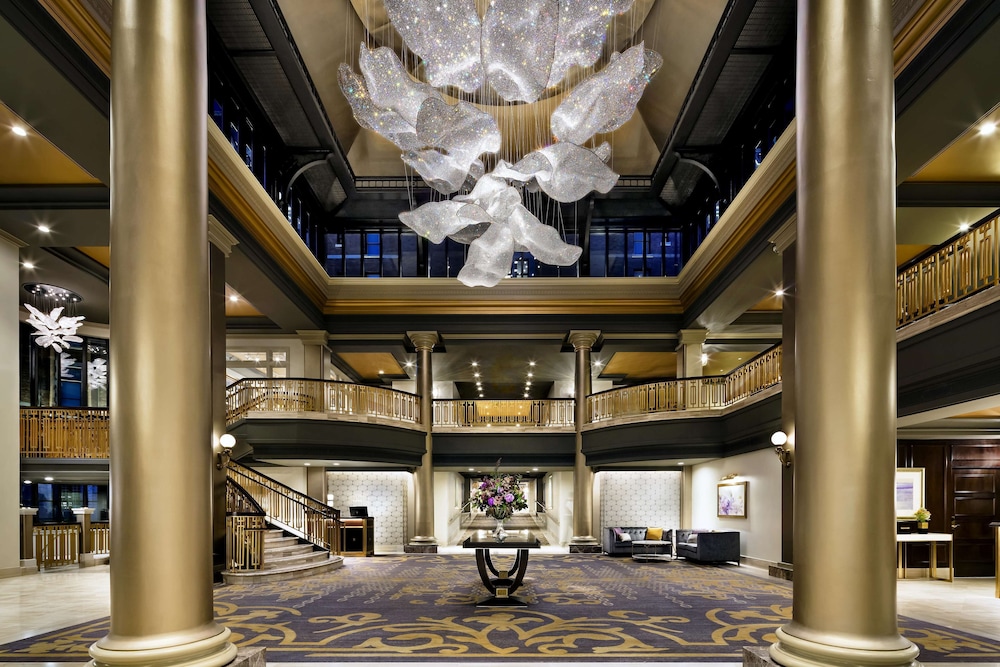 Fairmont Empress Hotel 36/75