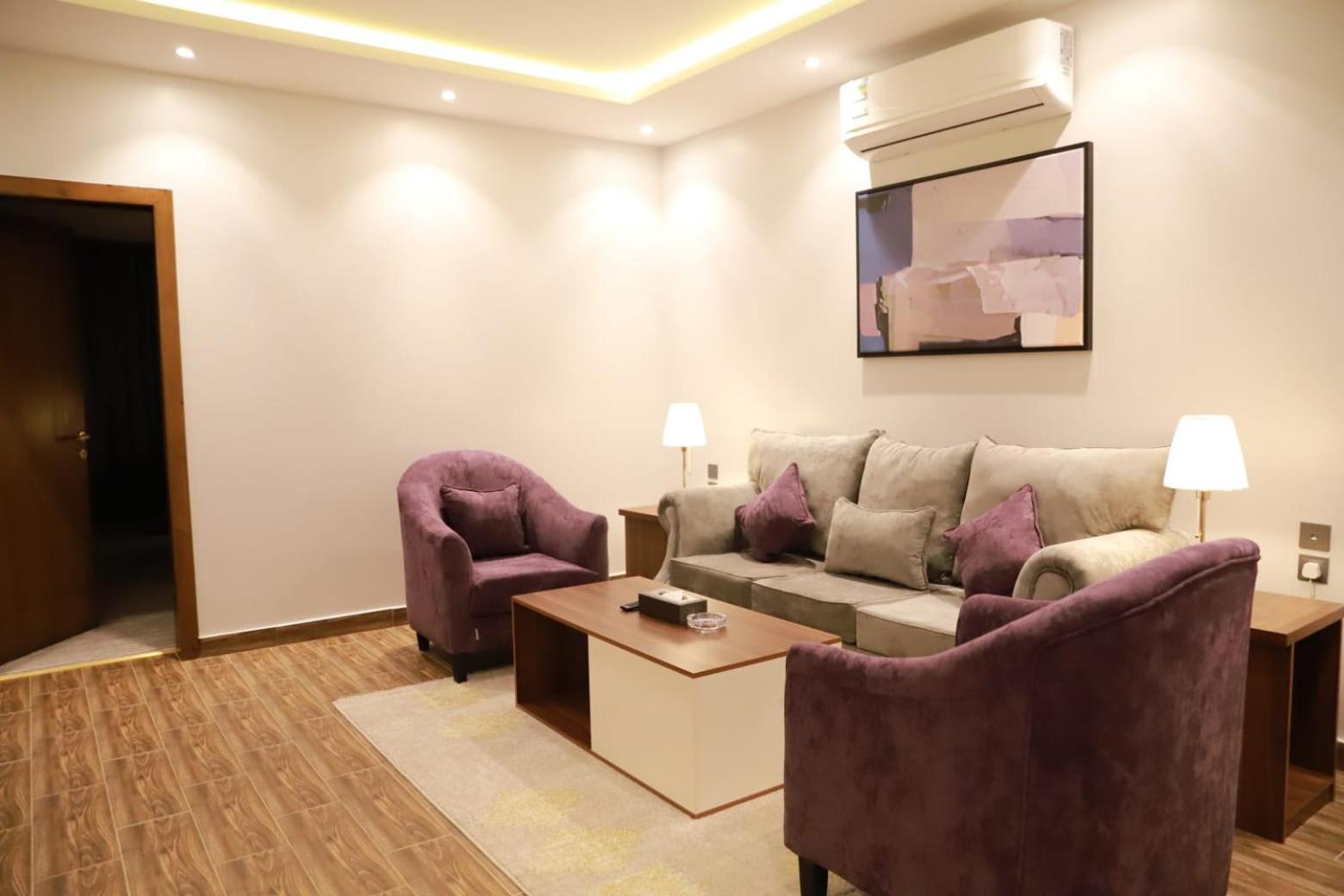 فندق توليب فيو(Tulip View Hotel) 52/63