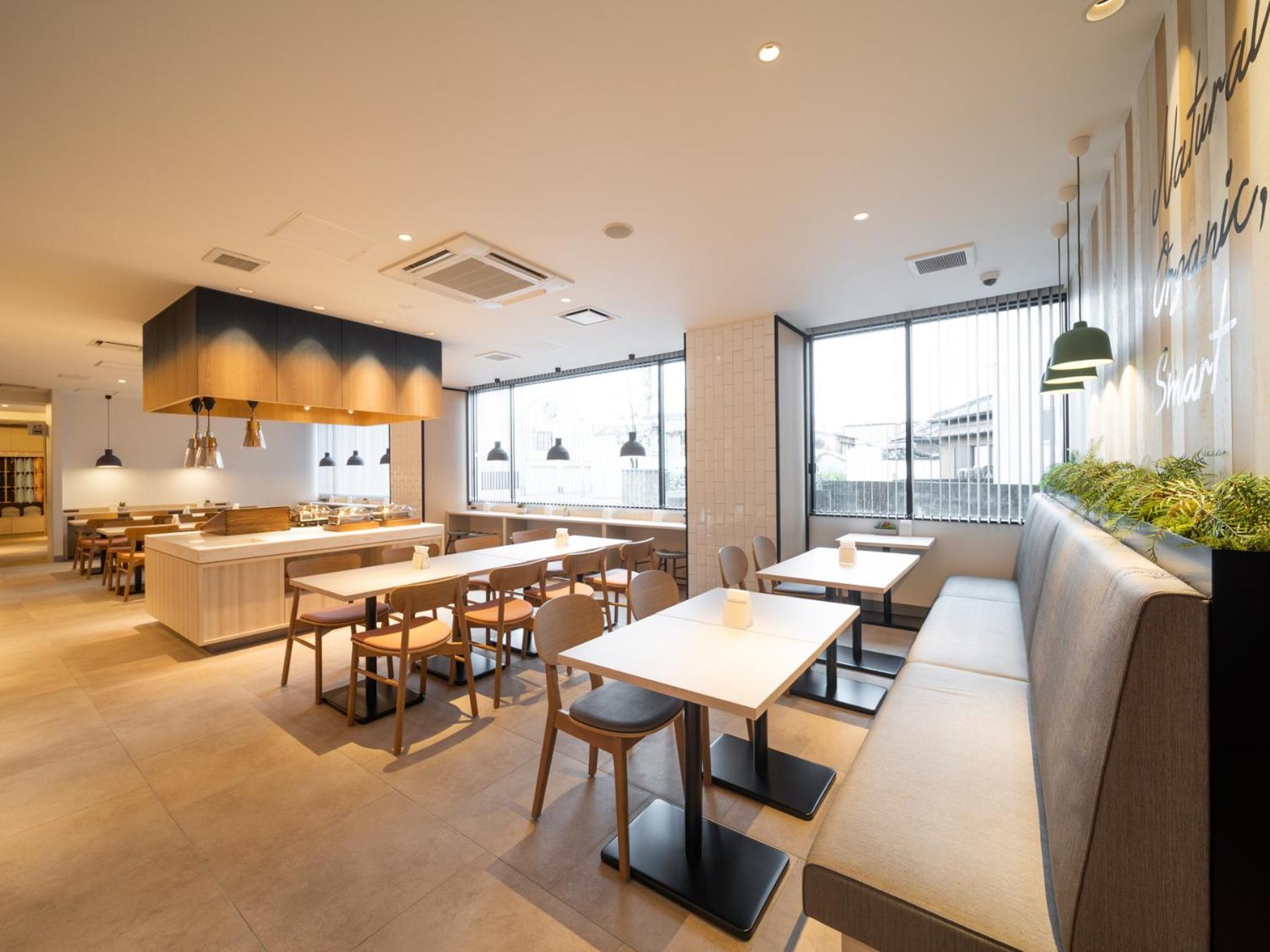 Super Hotel Anan Shiyakushomae 40/50