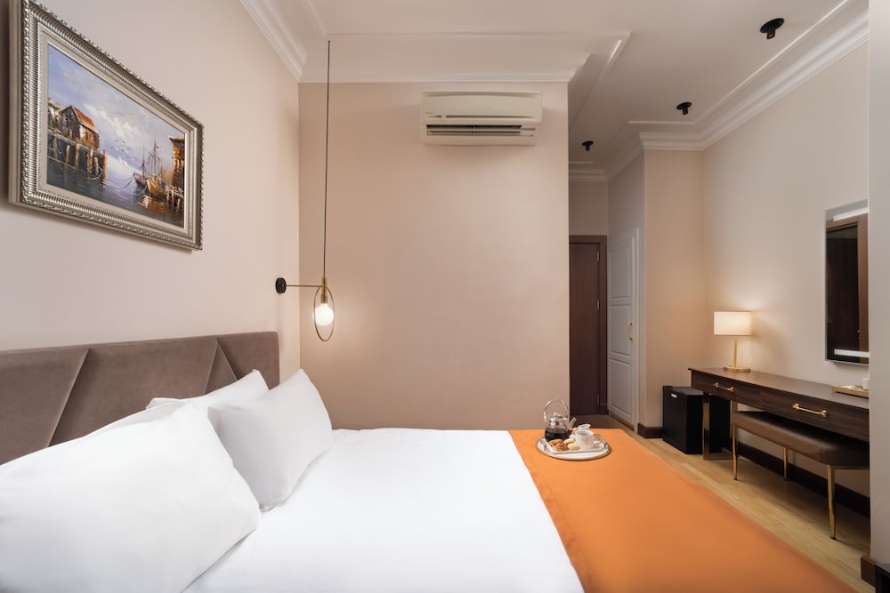 ECONOMY, DOUBLE BED