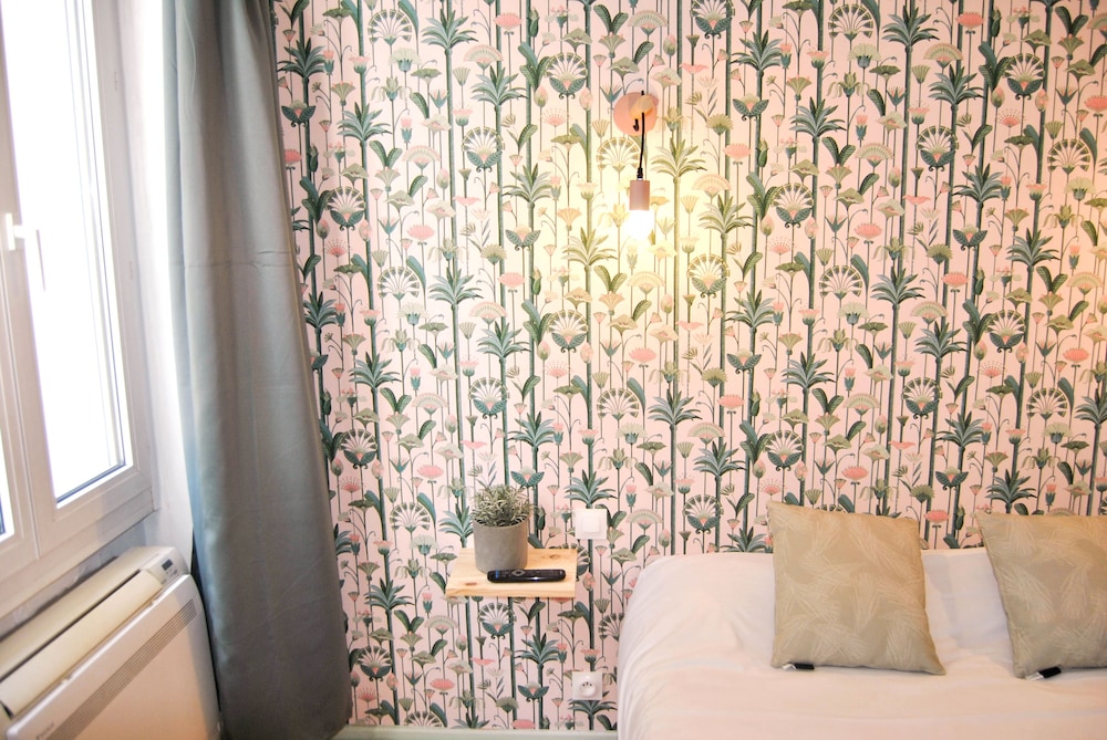 HOTEL LE THUROT 31/50