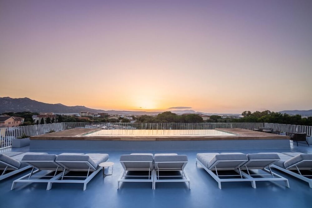 Hotel Felix Olbia 60/72