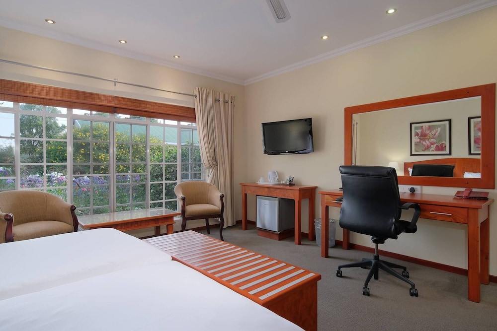 Protea Hotel By Marriott Polokwane Ranch Resort 62/76
