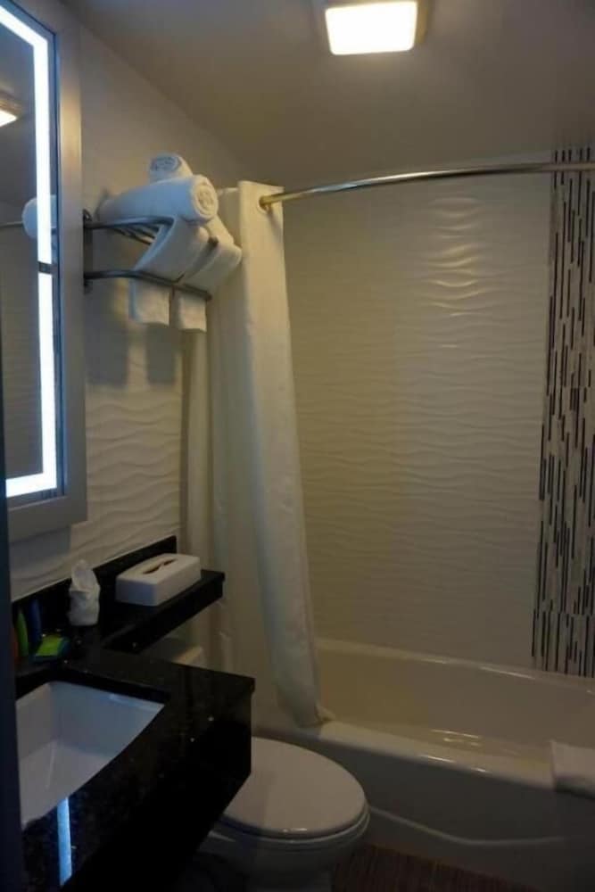 Umbrella Hotel 21/21