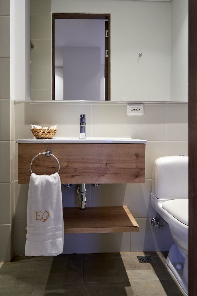 Tower, Superior, Studio, Suite, Hot Tub، Eutopiq Hotel 8/8